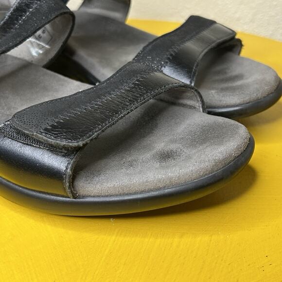 SAS Nudu Midnight Black Leather Tri Pad Comfort Slingback Strap Sandals Sz 9 M - Picture 2 of 9
